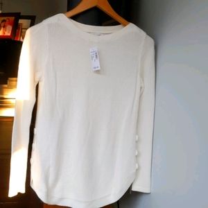 White long sleeve buttons Sweater Small